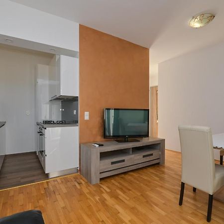 Apartment Center Ana โนวาลยา ภายนอก รูปภาพ