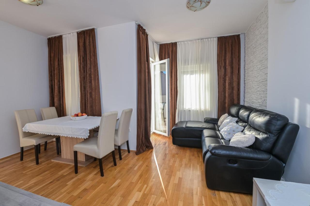 Apartment Center Ana โนวาลยา ภายนอก รูปภาพ